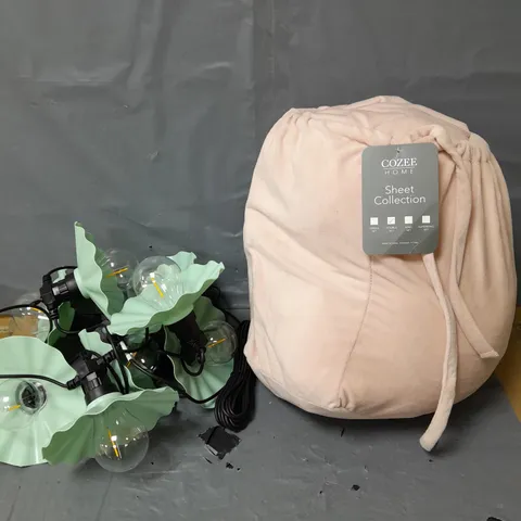 APPROXIMATELY 8 HOUSEHOLD ITEMS TO INCLUDE COZEE HOME SHEET COLLECTION AND GARDEN SOLAR LIGHTS