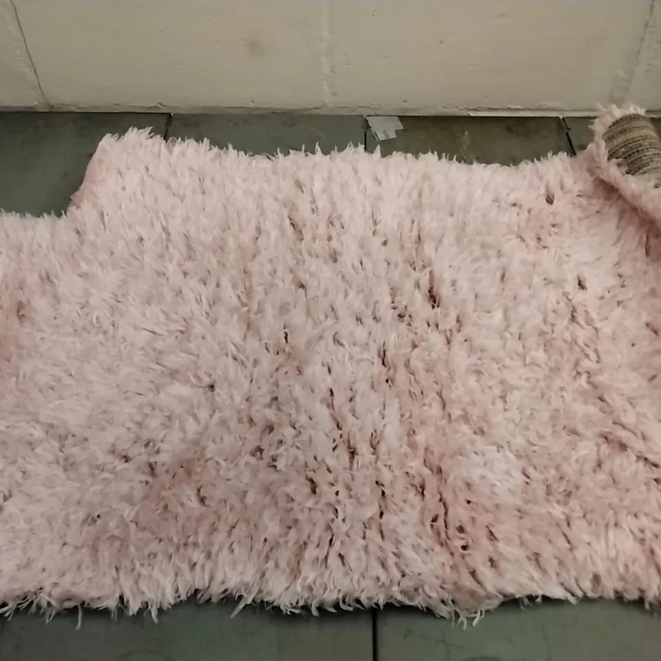 BRAND NEW GALNESS PINK RUG IN PINK - SIZE 60CM X 100CM