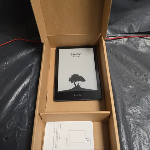 AMAZON KINDLE E-READER – BOXED