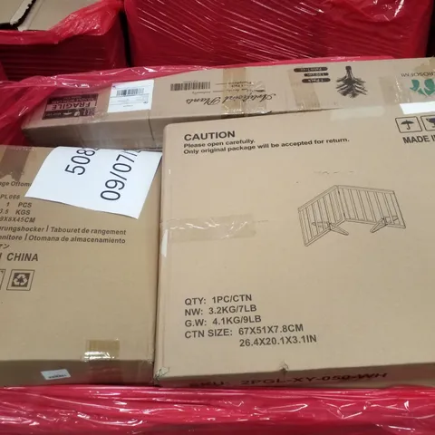 PALLET CONTAINING ASSORTED PRODUCTS INCLUDING STORAGE OTTOMAN, STONE BATH MAT, ARTIFICIAL PLANTS & PICTURE FRAME SET