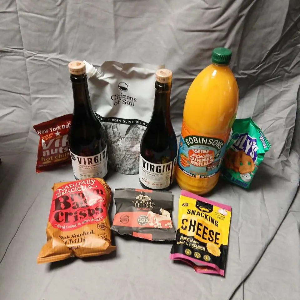 APPROXIMATELY THIRTEEN ASSORTED PRODUCTS TO INCLUDE; ROBINSON'S SQUASH, OLLY'S PRETZEL THINS, CHORIZO THINS, SEWRIOUS PIG SNACKING CHEESE, CITIZENS OF SOILS EXTRA VIRGIN OLIVE OIL