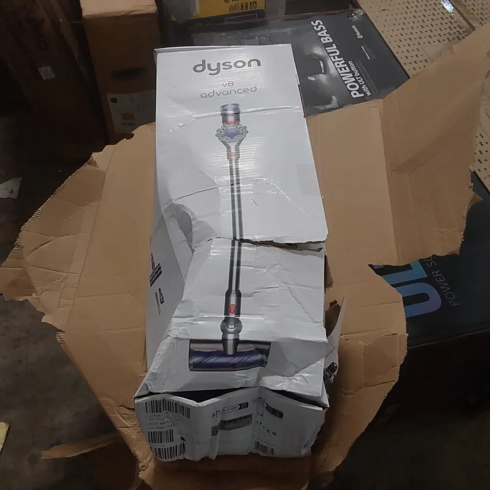 DYSON V8 ADVANCED CORDLESS VACUUM CLEANER