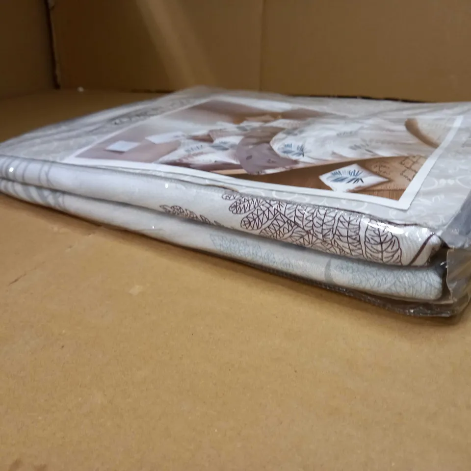 PACKAGED LONA HOME LEAF BEDDING SET