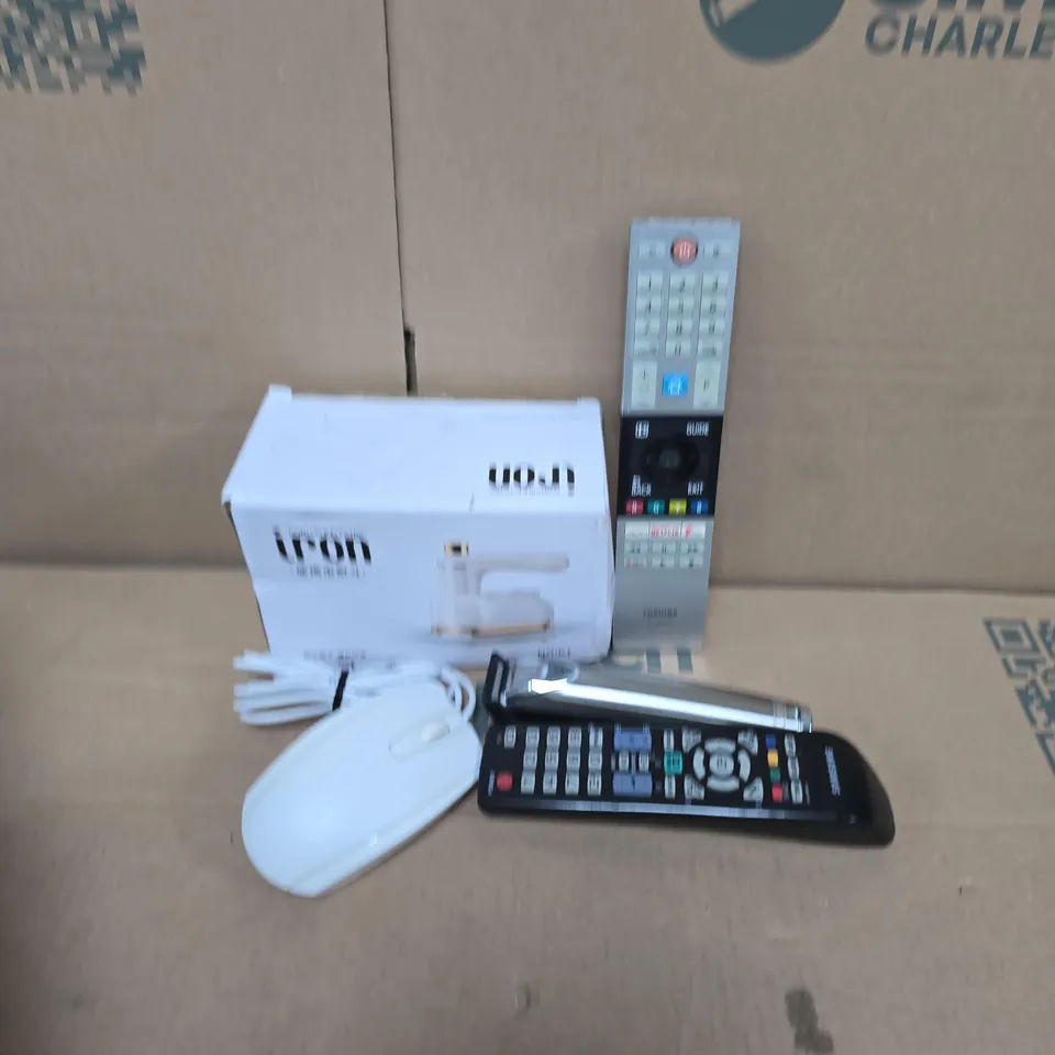 APPROXIMATELY 10 ASSORTED ELECTRICAL ITEMS TO INCLUDE PORTABLE ELECTRIC IRON, WAHL TRIMMER, HP WIRED MOUSE, ETC