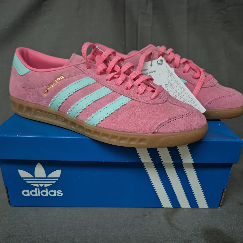 BOXED PAIR OF ADIDAS WOMEN'S HAMBURG SHOES IN PINK/PASTEL BLUE UK SIZE 6