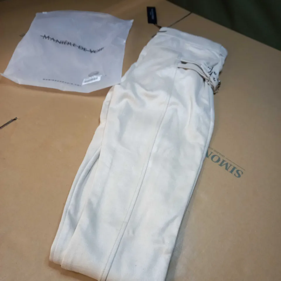 MANIERE DE VOIR VEGAN SUEDE BUCKLE DETAILED LEGGINGS - SIZE 10