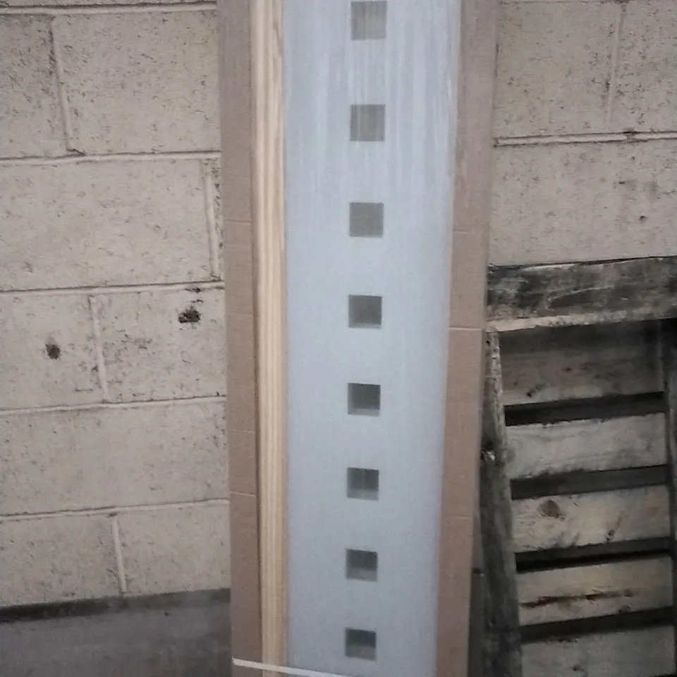 VERTICAL 2 PANEL CLEAR PINE BI-FOLD GLAZED INTERNAL DOOR 1981 X 762MM