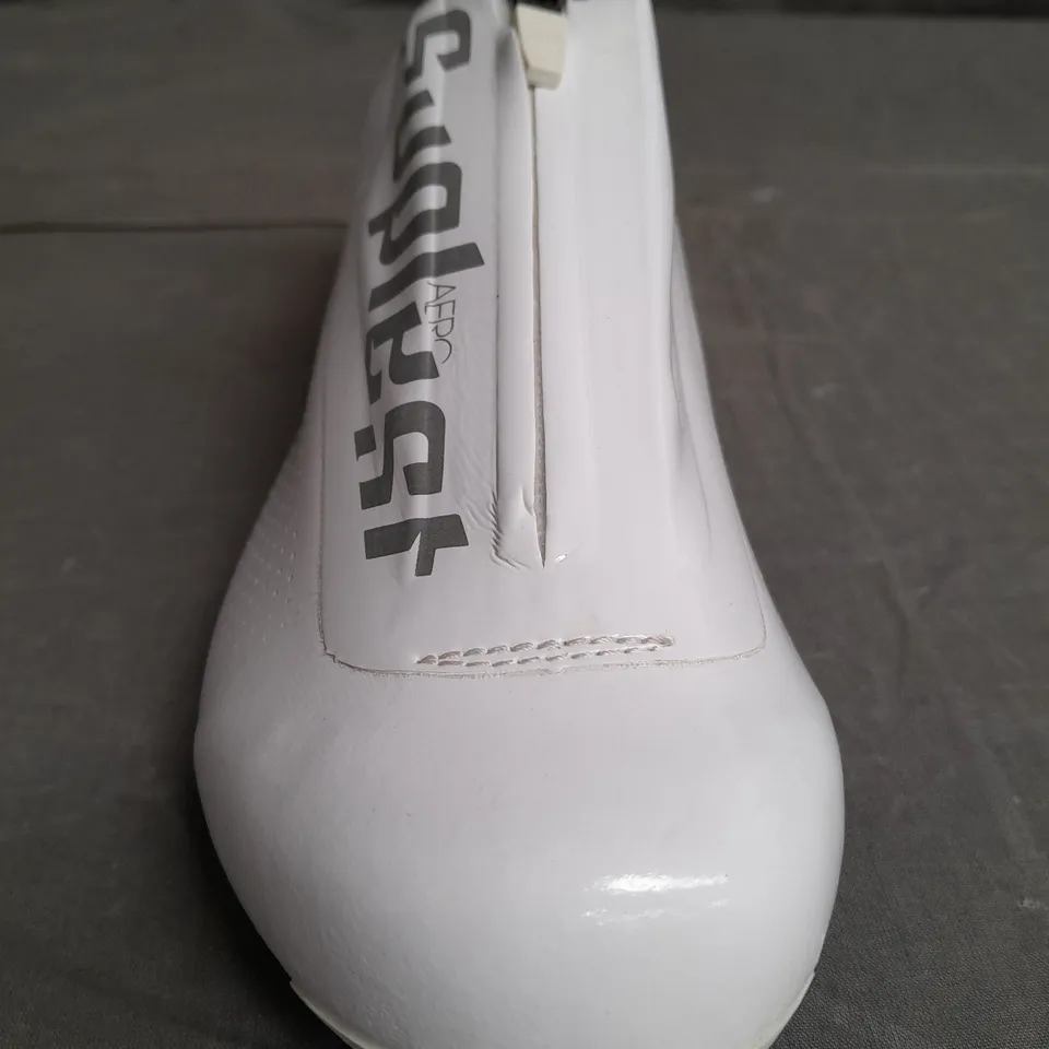 BOXED PAIR OF SUPLEST CYCLING SHOES SIZE EU41