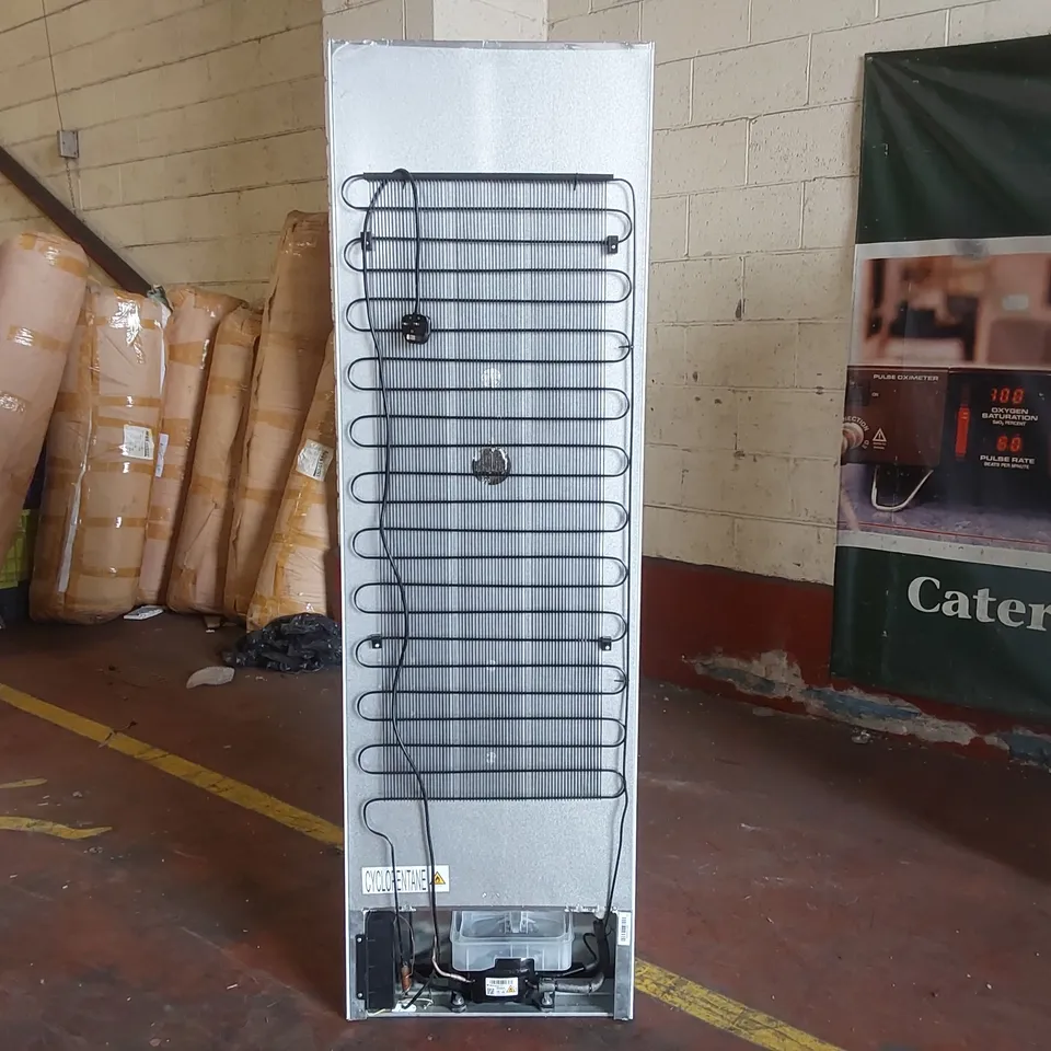 CDA FW822 INTEGRATED FULL HEIGHT LARDER FRIDGE