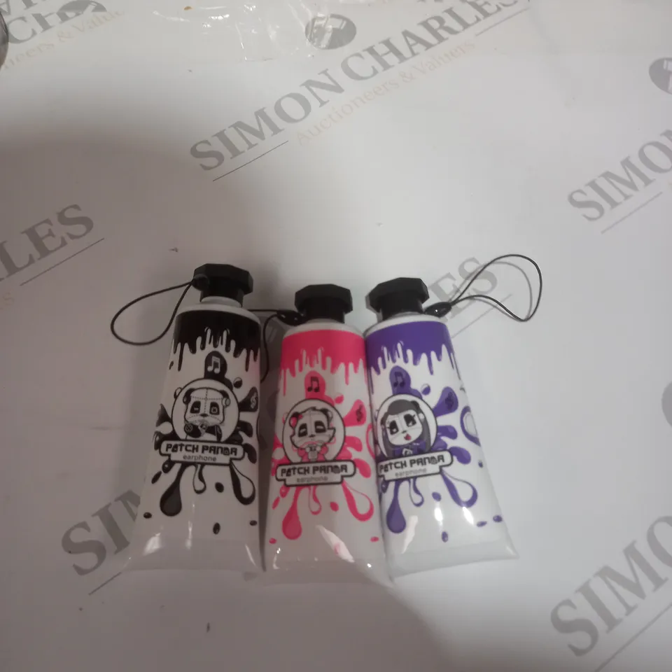 BOX OF APPROXIMATELY 100 PANDA EARPHONE MIXED