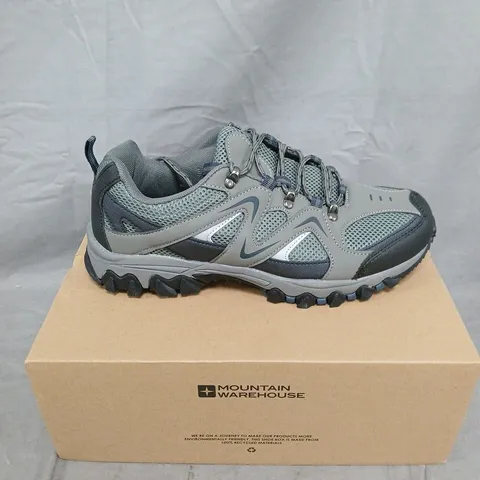 BOXED PAIR OF MOUNTAIN WAREHOUSE JUNGLE OUTDOOR SHOES - 8