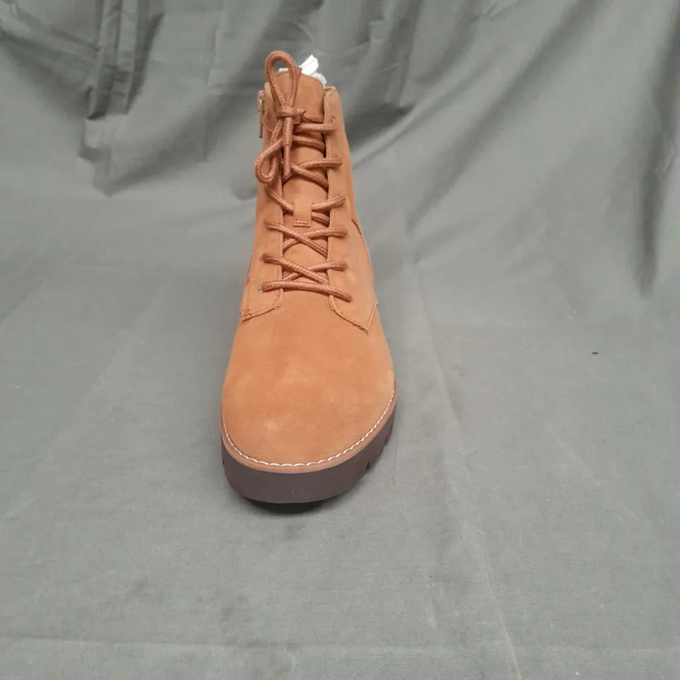 VIONIC LADIES TOFFEE SUEDE LACE UP BOOTS SIZE 6.5