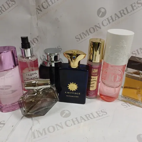 APPROXIMATELY 15 ASSORTED UNBOXED FRAGRANCES TO INCLUDE; DOLCE AND GABBANA, REVOLUTION, AMOUAGE, CLINIQUE AND GUCCI