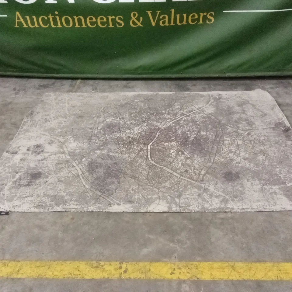 CITIES PARIS SPACE TRIP AREA RUG // 170 x 240cm