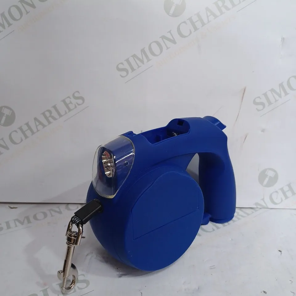 EXTENDING DOG LEAD WITH LIGHT