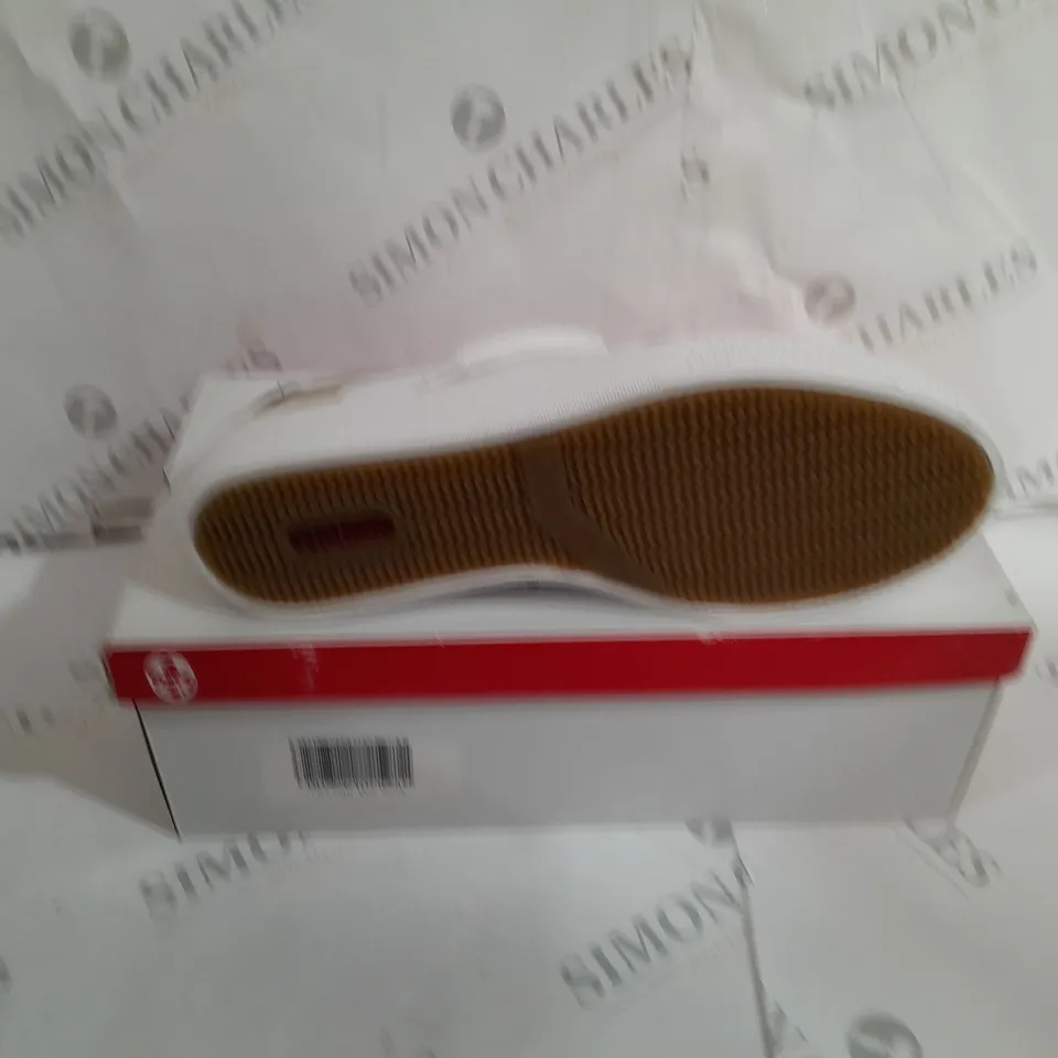 BOXED RIEKER SIDE ZIPPED TRAINERS SIZE 7