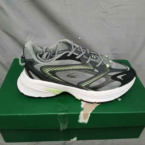 LACOSTE GREY & BLACK RUNNING SNEAKERS WITH LIME-GREEN ACCENTS – SIZE UK 7