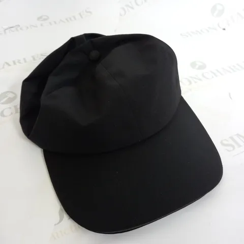 LULULEMON FAST AND FREE RUN HAT IN BLACK