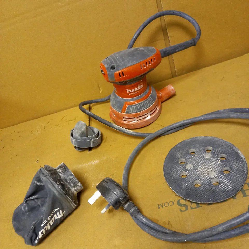 MAKITA M9204 RANDOM ORBIT SANDER
