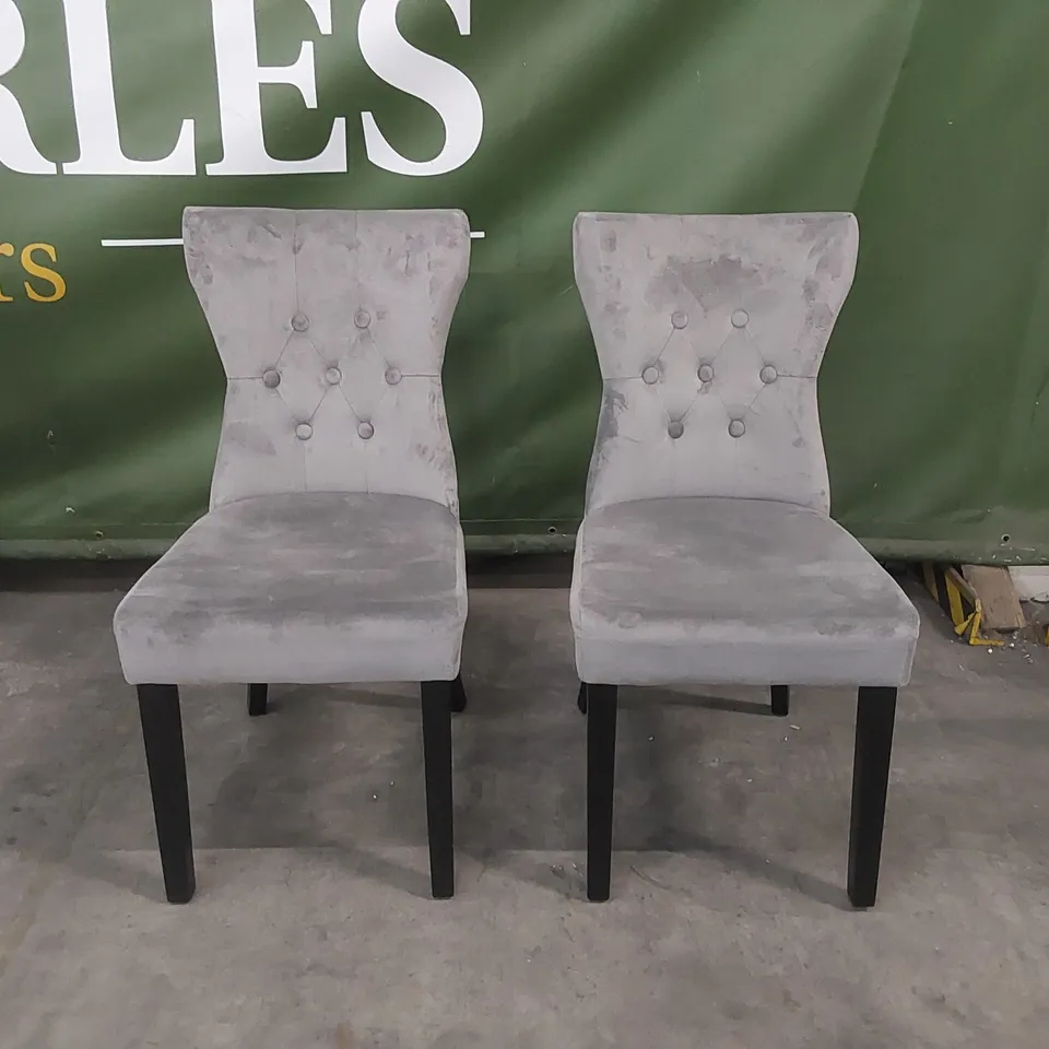 SET OF 2 KENSINGTON GREY VELVET BUTTON BACK DINING CHAIRS WITH BLACK LEGS 