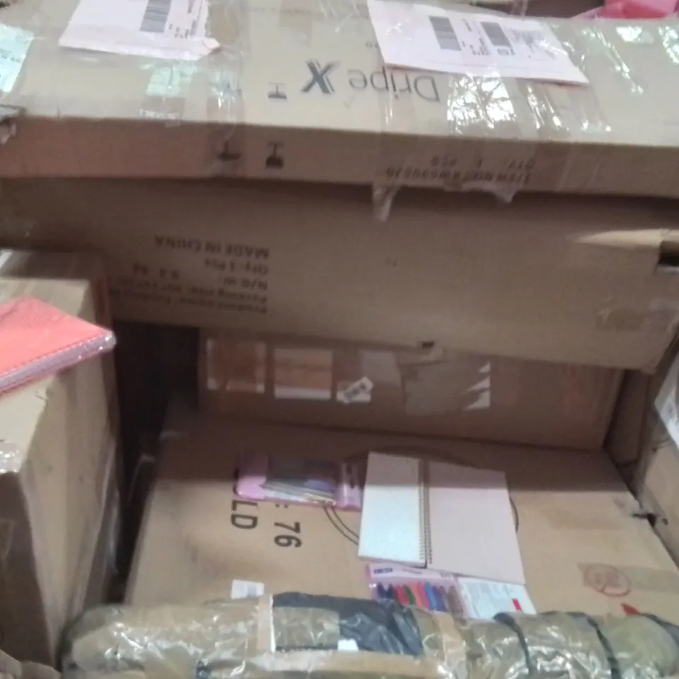 PALLET OF ASSORTED HOUSEHOLD GOODS AND PRODUCTS TO INCLUDE;MIRROR,TENT,LAT PULL-DOWN EQUIPMENT 