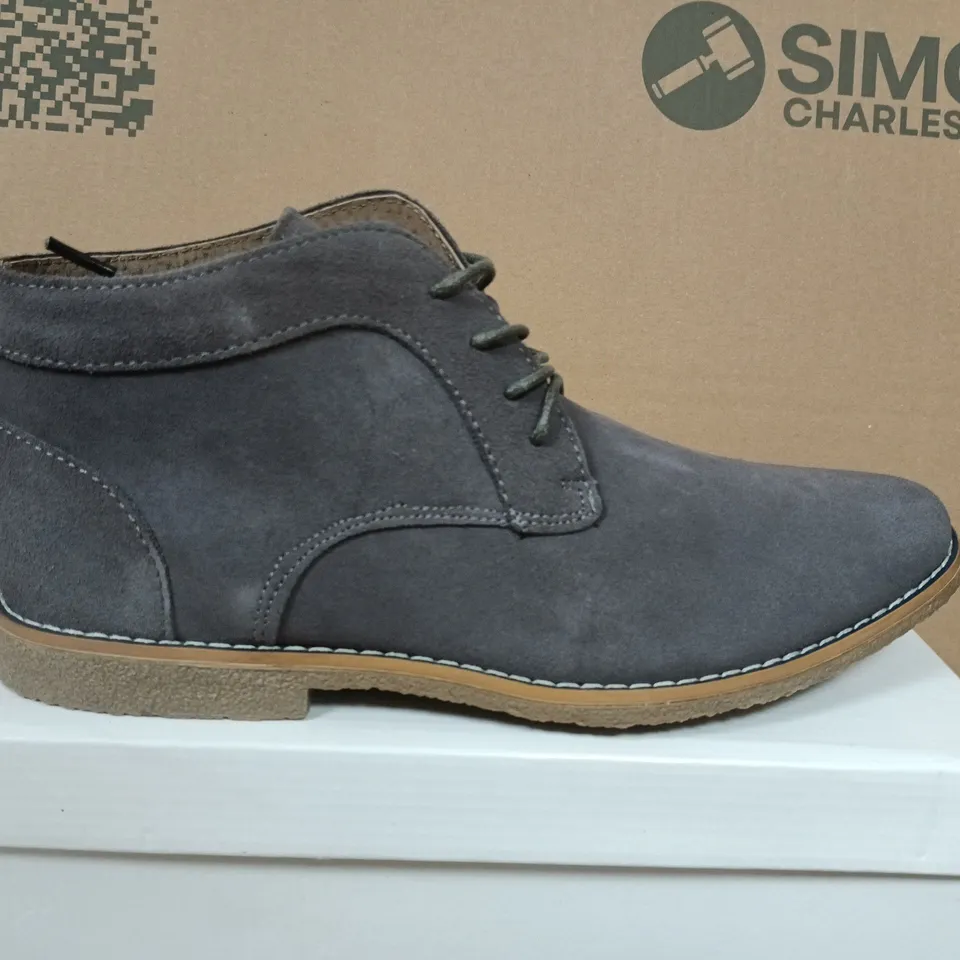 BOXED PAIR OF MALVERN SUEDE SHOES - UK SIZE 9