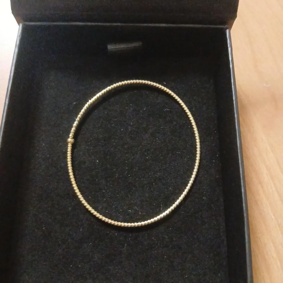 GOLD 9CT ITALIAN GOLD DIAMOND CUT TWISTED BANGLE 1.4G