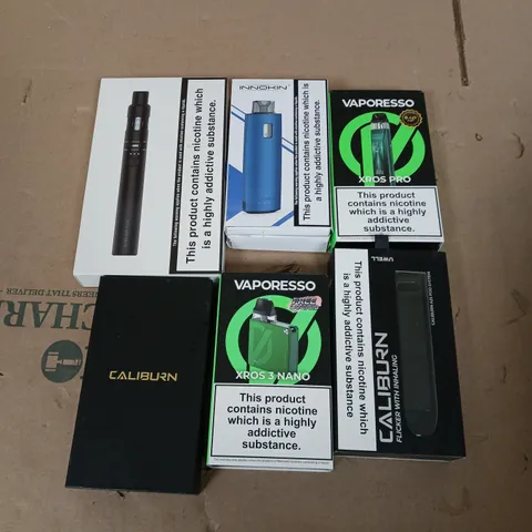 APPROXIMATELY 20 VAPES, E-CIGARETTES & ACCESSORIES TO INCLUDE - VAPORESSO XROS PRO - CALIBURN UWELL - INNOKIN ENDURA M18 - ETC