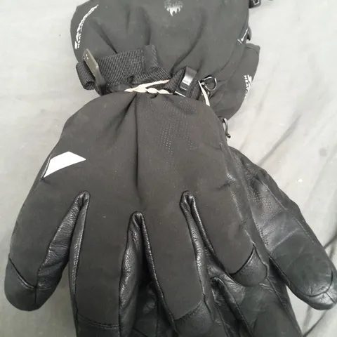 Z NIER HEATED GLOVES SIZE 10.5