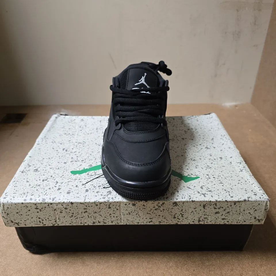 AIR JORDAN 4 RM TRAINERS – BLACK/WHITE, UK 6 