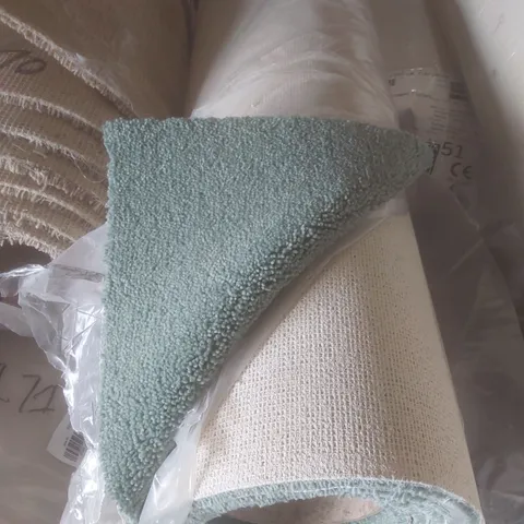 ROLL OF QUALITY DURHAM TWIST PISTACHIO CARPET // SIZE: APPROX 5 X 3.2m