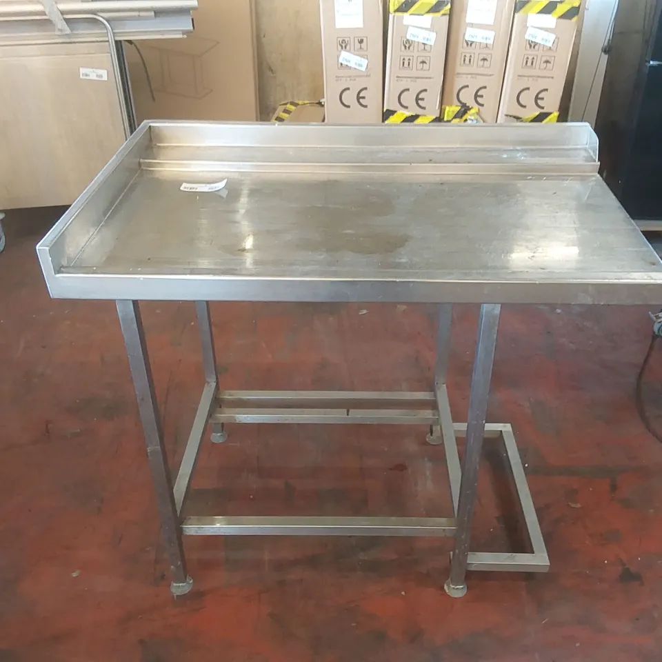 STAINLESS STEEL COMMERCIAL KITCHEN PREP TABLE PIECE