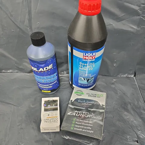 APPROXIMATELY 15 ASSORTED VEHICLE ACCESSORIES TO INCLUDE SNOW FOAM, GEAR OIL, OIL FILM BRUSH ETC 