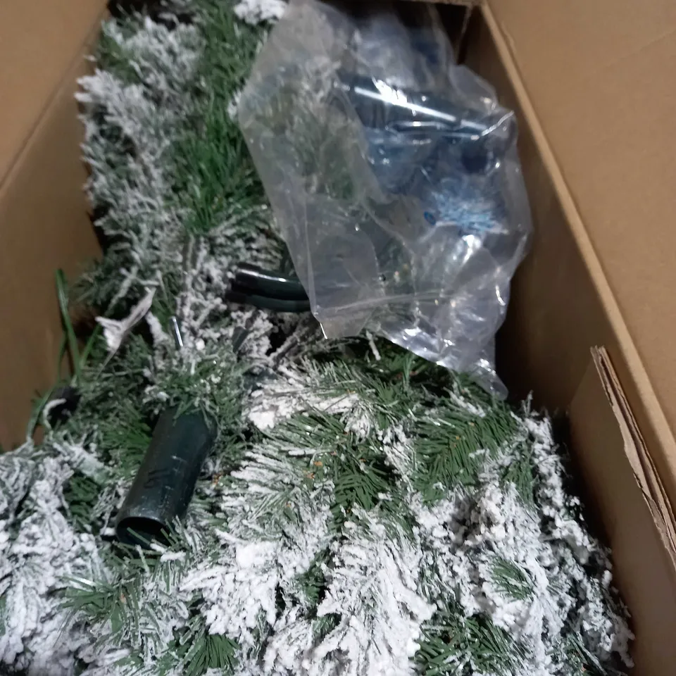 6FT PRELIT DOWNSWEPT XMAS TREE