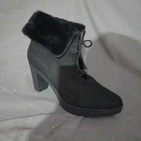 DESIGNER LK BENNETT BOOTS EU SIZE 40