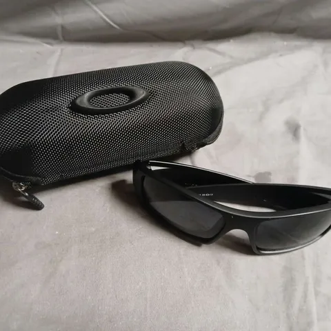 OAKLEY GASCAN BLACK FRAME SUNGLASSES