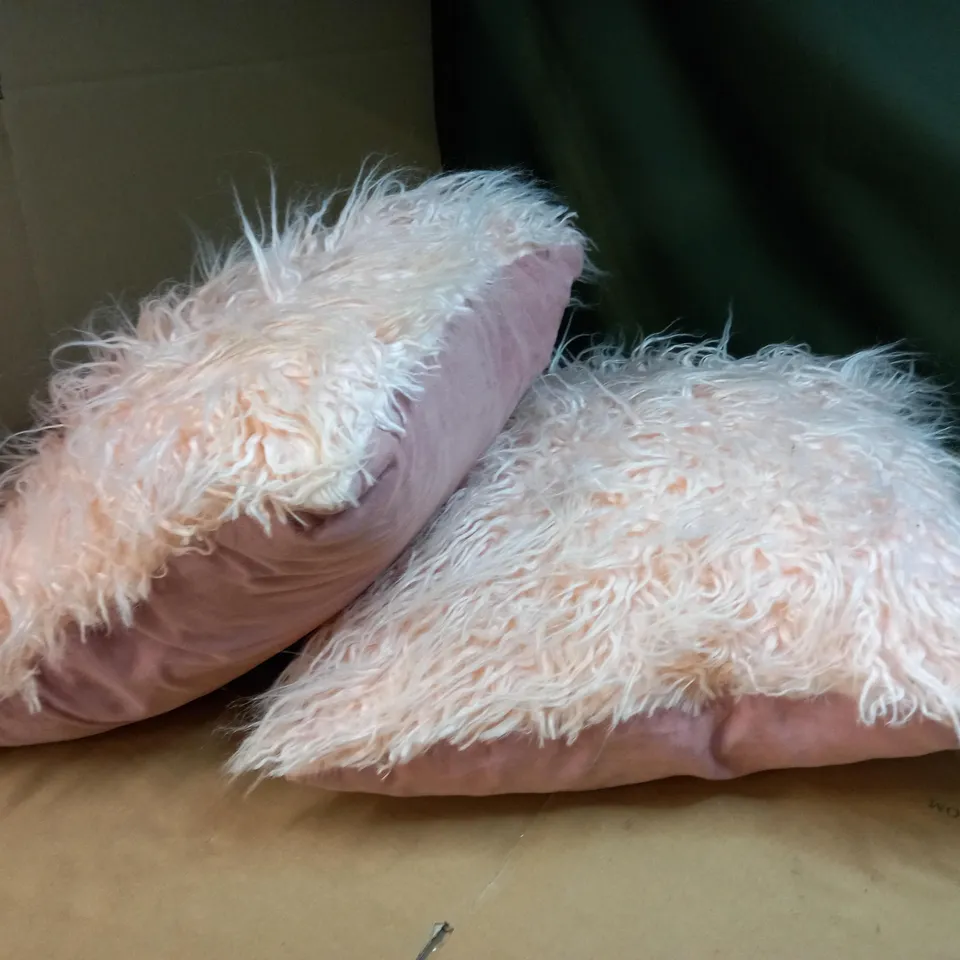 DESIGNER TWIN PINK FLUFFY CUSHION SET 