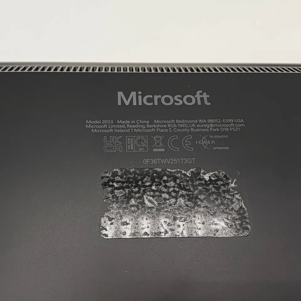 MICROSOFT SURFACE LAPTOP 6 IN BLACK MODEL 2033