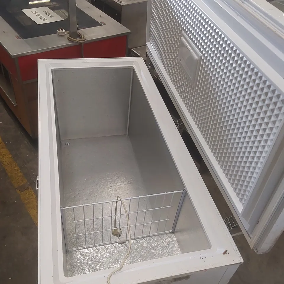 HUSKY F500-SD-UK-XG COMMERCIAL CHEST FREEZER