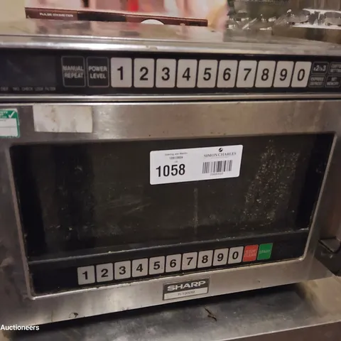 SHARP COMMERCIAL MICROWAVE R-1900M