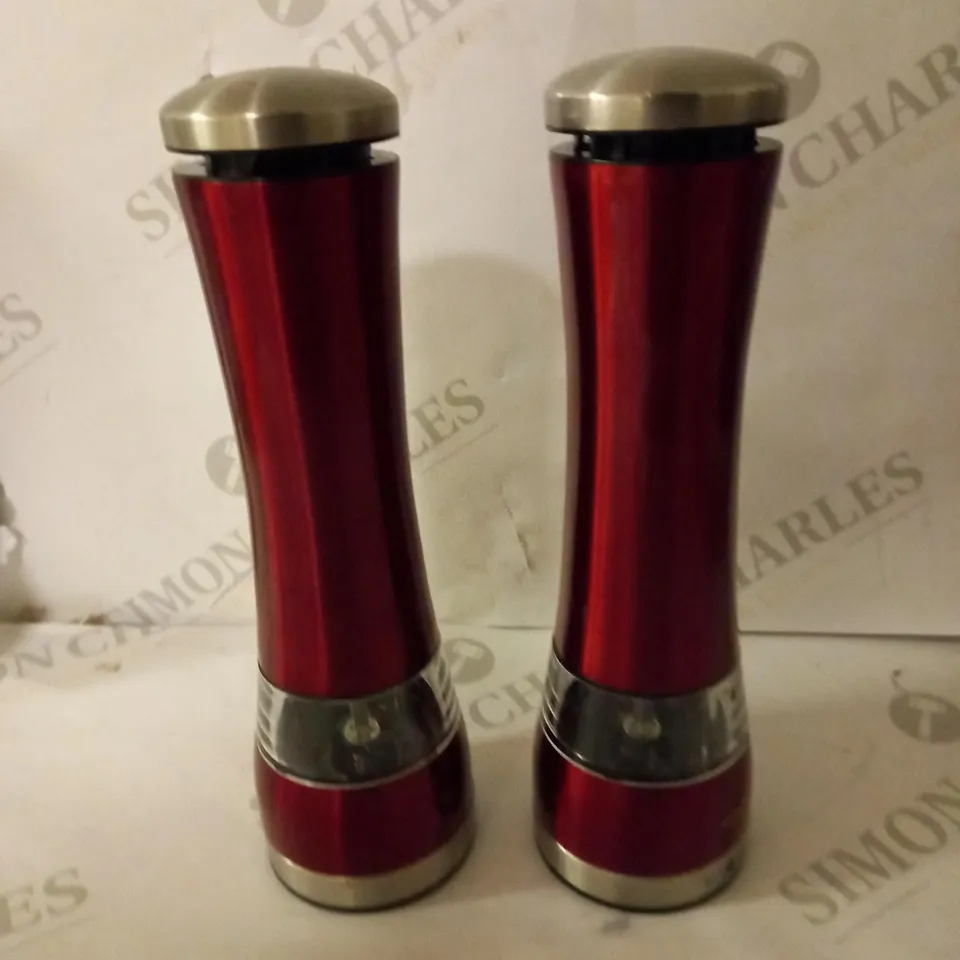 MORPHY RICHARDS ACCENTS ELECTRONIC SALT AND PEPPER MILL - RED