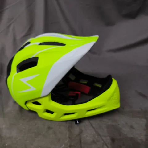CYCLING HELMET 