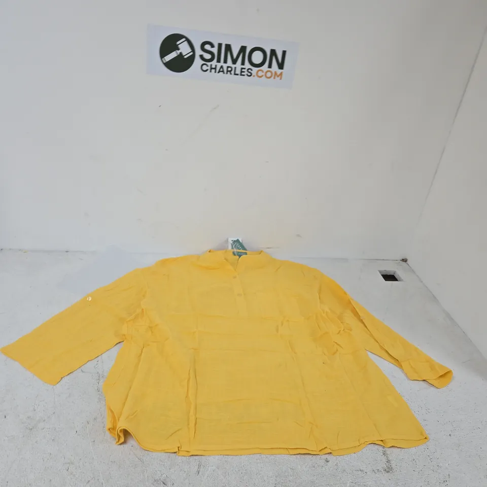 BOX OF APPROXIMATELY 20 ASSORTED ITEMS TO INCLUDE: LA MAREY BLOUSE