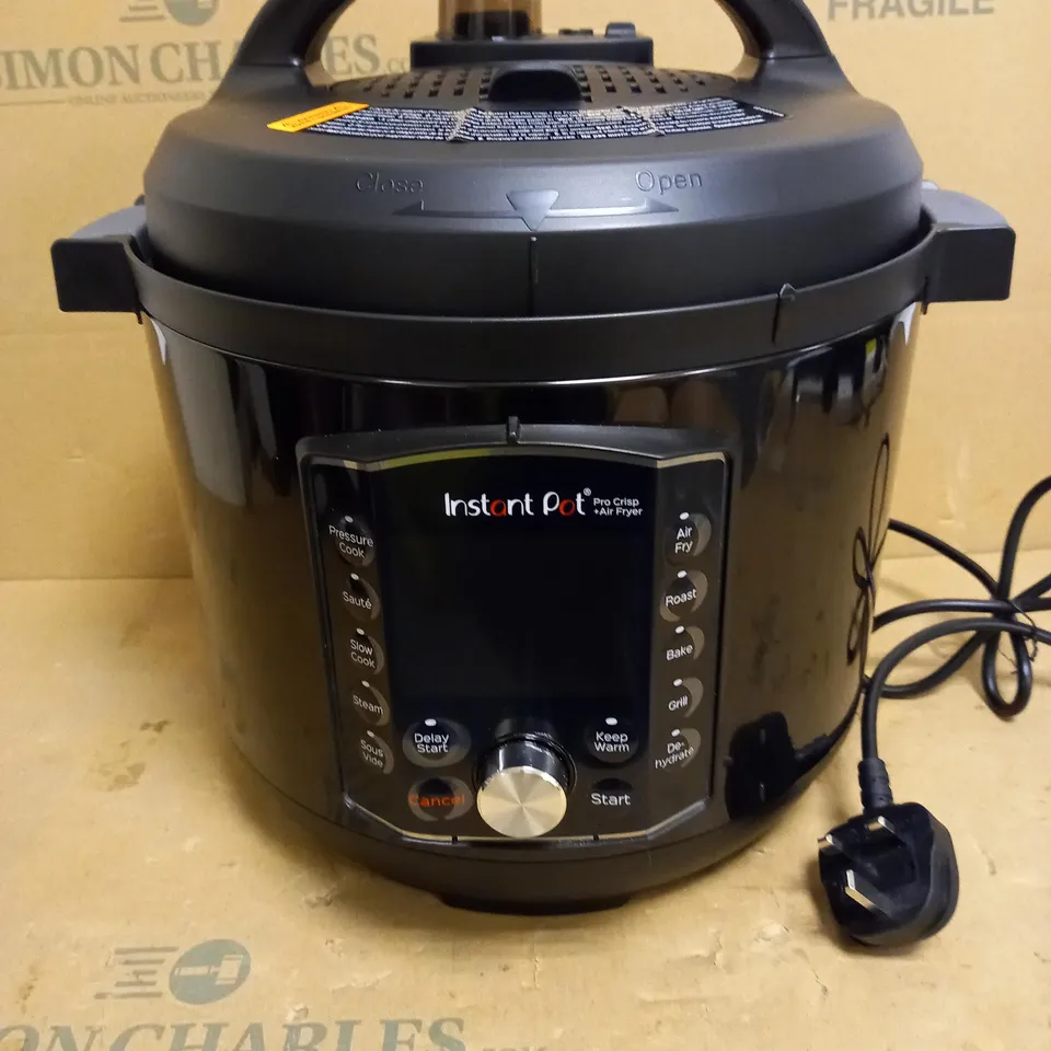 INSTANT POT PRO CRISP ELECTRIC MULTI COOKER