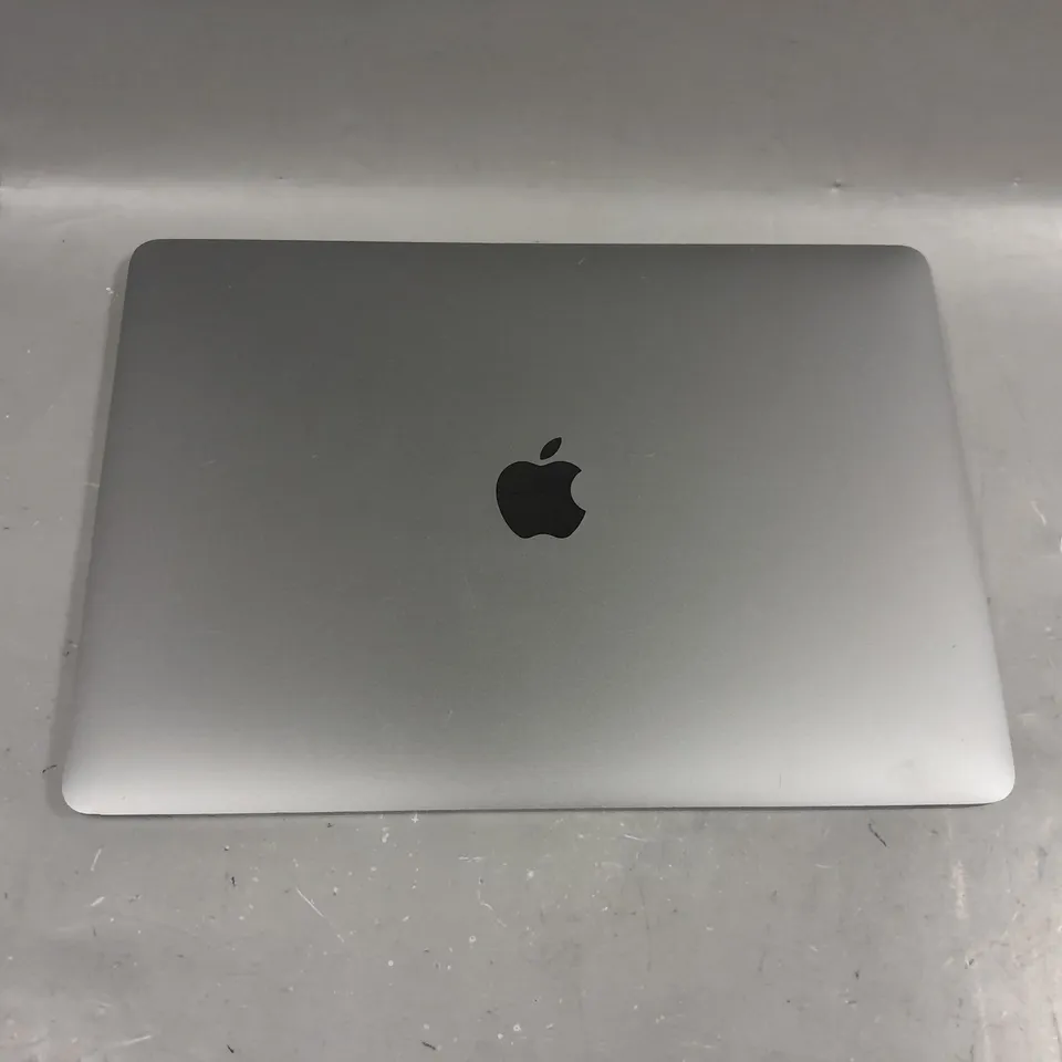 APPLE MACBOOK PRO