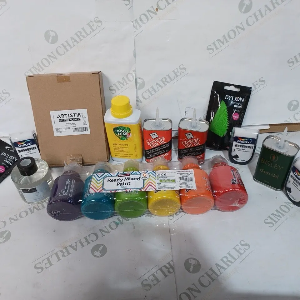 BOX TO CONTAIN APPROXIMTELY 30 ASSORTED DIY & PAINT PRODUCTS, INCLUDES PAINTS, GUN OIL & FABRIC DYE 