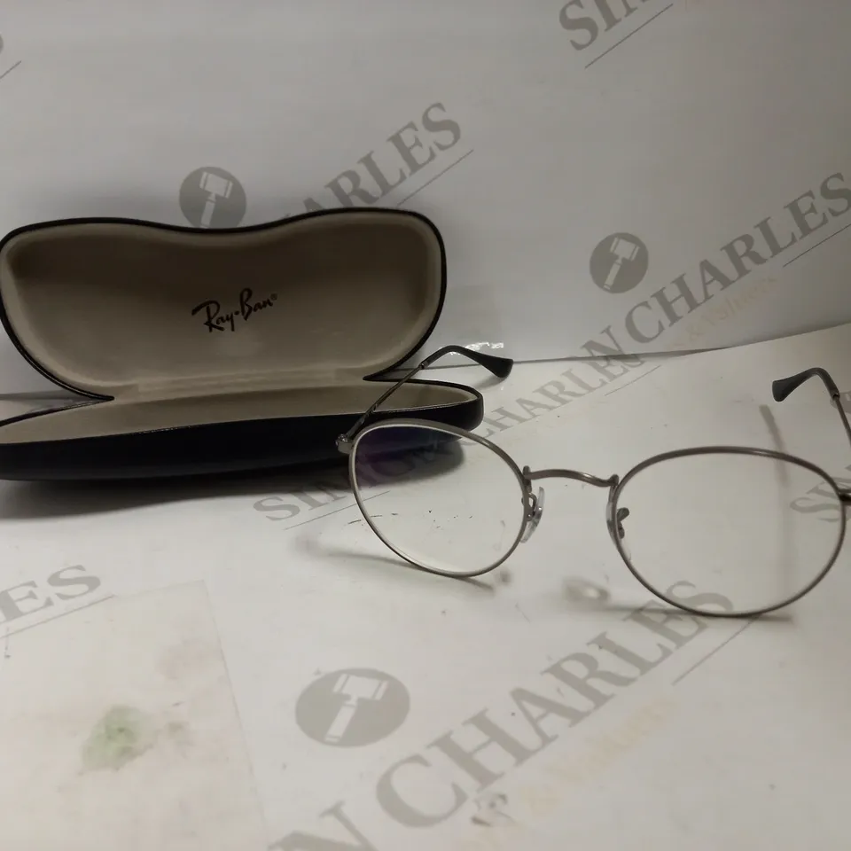 RAY-BAN ROUND METAL FRAMES WITH CASE - RB3447V