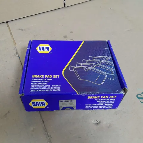 NAPA BRAKE PAD SET NBP1842
