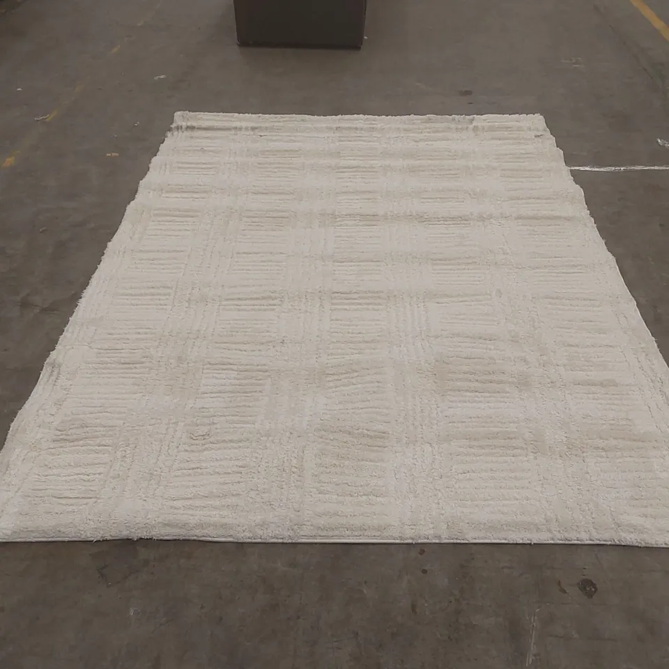 QUALITY DESIGNER AREA RUG - APPROXIMATELY 280 x 198cm