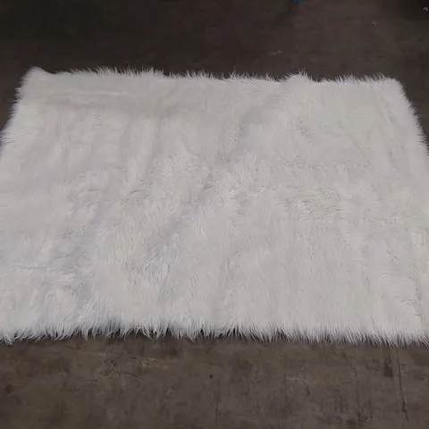 BRAND NEW BAGGED PACO HOME PLAYA RUG - 120 x 170cm